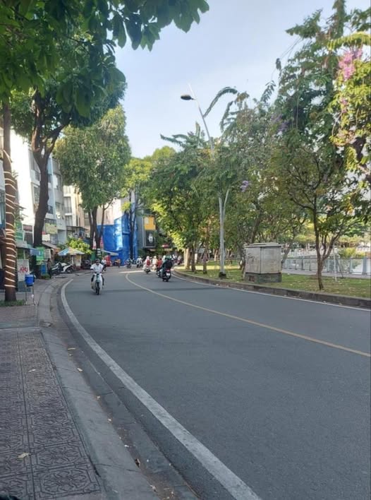 FrontHouse Trường Sa P2 Phú Nhuận 36m² giá 8 tỷ - Mặt tiền sầm uất, đầu tư sinh lời!