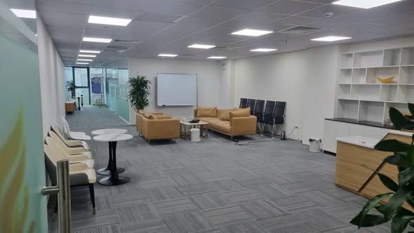 Văn phòng cho thuê đường Trần Duy Hưng 150m² - Full nội thất, sẵn sàng làm việc!