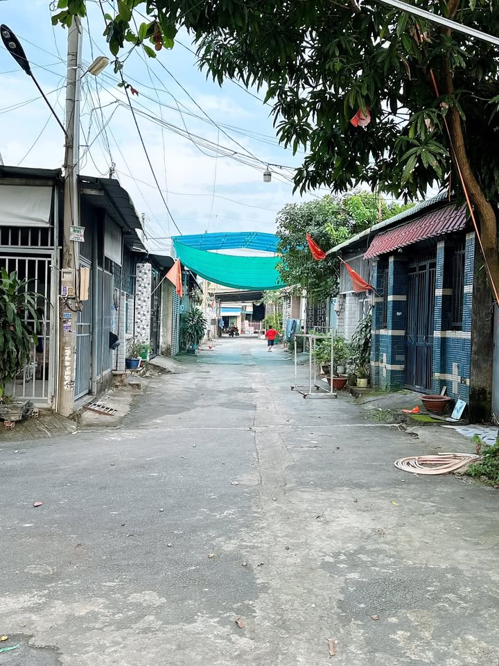 Nhà lầu Trảng Dài, Biên Hòa 94.5m² giá 1.55 tỷ - Thiết kế hiện đại, gần chợ!