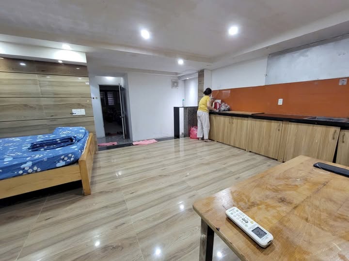 Nhà ChDV 18 Phòng tại Văn Cao, Tân Phú - Cho thuê chỉ 35 triệu/tháng!