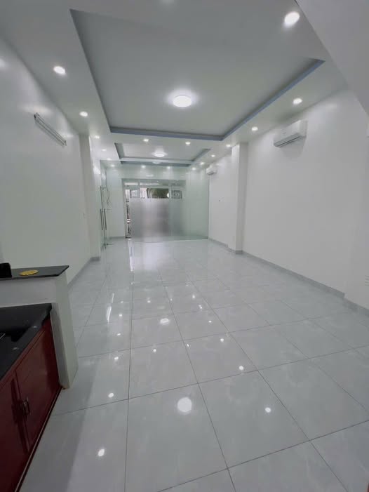 Nhà cho thuê tại Gò Vấp 703m² giá 10.5 triệu - Hẻm xe tải rộng rãi!