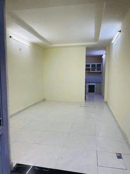 Nhà cho thuê hẻm xe hơi Cách Mạng Tháng 8, Quận 3, 38m² giá 10 triệu - Tiện nghi đầy đủ!