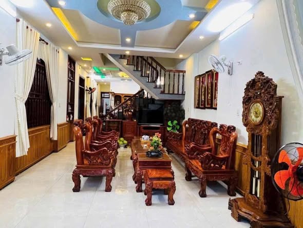 Bán Nhà Vườn Dừa Phước Tân 112m² giá 3.75 tỷ - Sổ riêng, nở hậu, chính chủ!