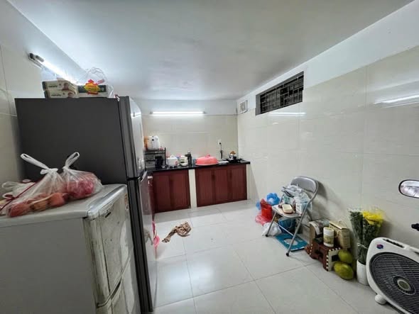 Nhà phố Tân Ấp, Ba Đình 43m² giá 7.98 tỷ - Thiết kế lệch 3 tầng đẹp!