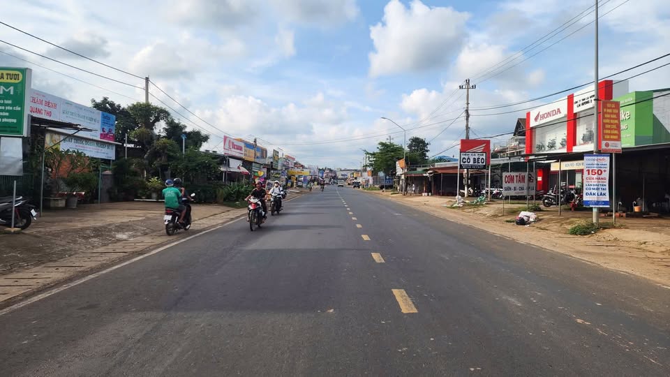 Nhà mặt tiền Quốc lộ 27, Ea Ktur, 190m² chỉ 600 triệu - Sổ hồng chính chủ!