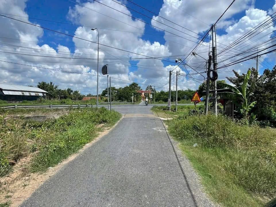 Đất mặt tiền đường Phú Tức, Sóc Trăng 2037m² giá 4.5 tỷ - Cơ hội đầu tư tốt!