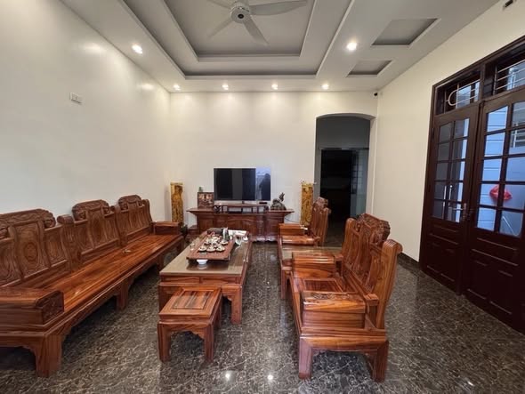 Nhà phố Xuân Đỉnh 140m² giá thỏa thuận - Thiết kế hiện đại, nội thất đẹp!