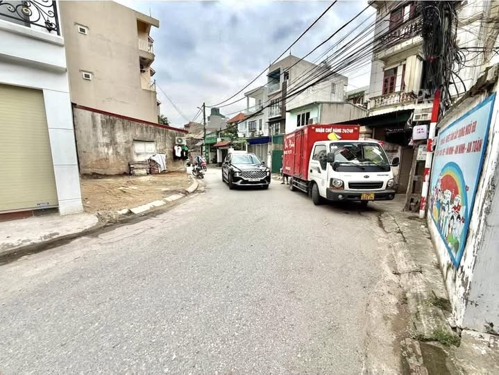 Đất Cổ Linh Long Biên 155m² giá 33 tỷ - Tiềm năng kinh doanh vượt trội!