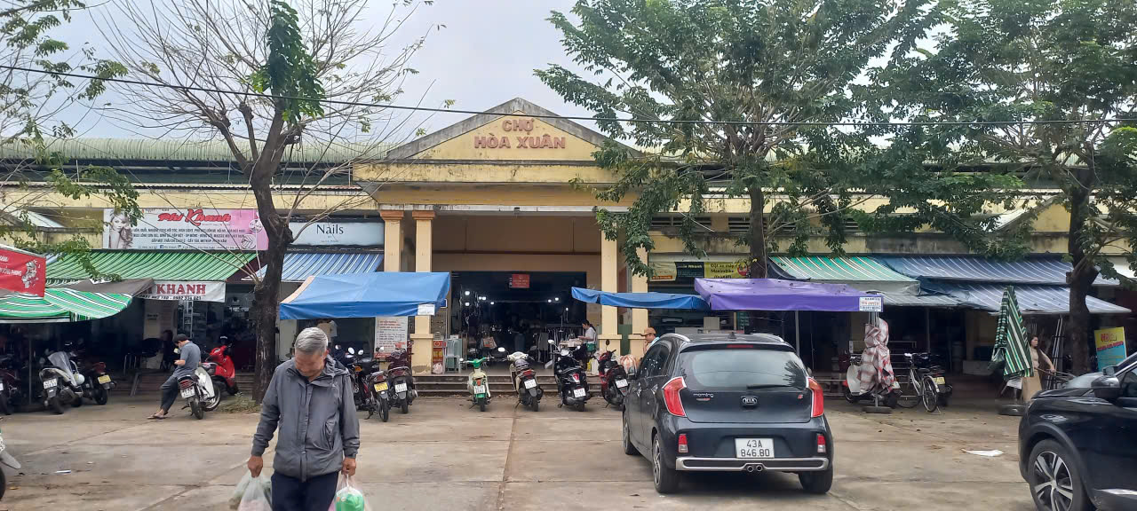 Mặt bằng 2 tầng Hòa Xuân 100m² giá 10.5 tỷ - Mặt tiền chợ đông đúc!