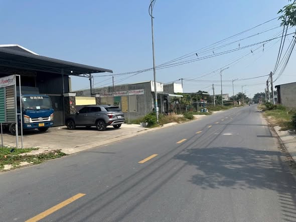 Đất nền 190m² tại Đức Hòa Đông - Mặt tiền nhựa chợ chiều, giá 2.75 tỷ - Sổ hồng chính chủ!