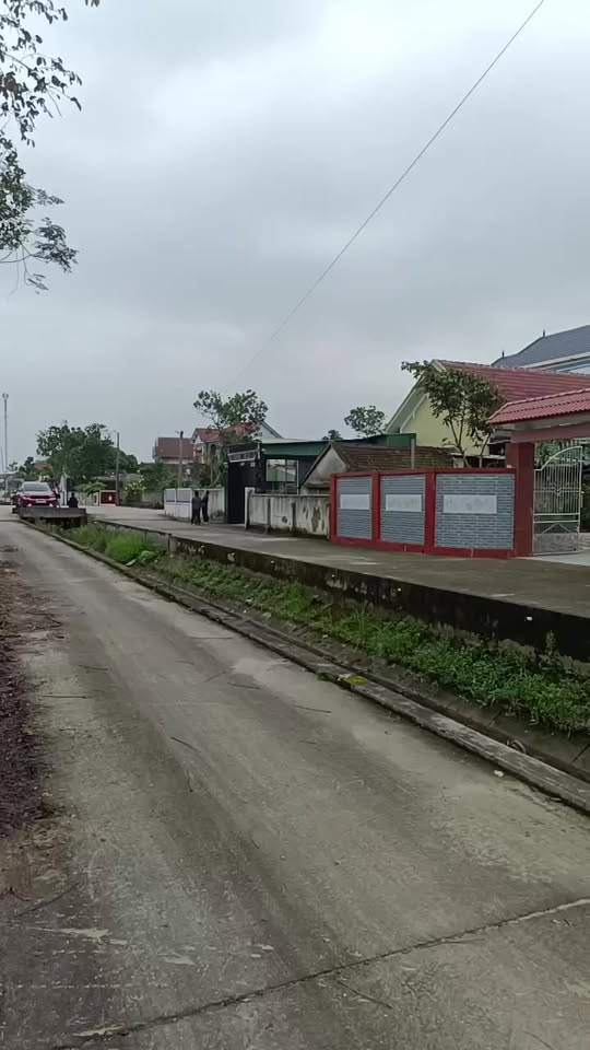 Đất nền lô góc 138m² tại xã Nam Giang - Giá chỉ 1.8 tỷ VND - Cơ hội đầu tư hấp dẫn!