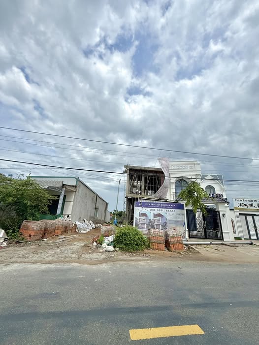 Đất thổ cư 97m² mặt tiền đường 910, Bình Minh, Vĩnh Long - Giá chỉ 1.69 tỷ!