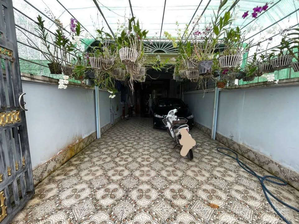 Nhà mặt tiền Quốc Lộ 1A, Sóc Trăng 45m² giá 1 tỷ - Sân rộng đậu ô tô