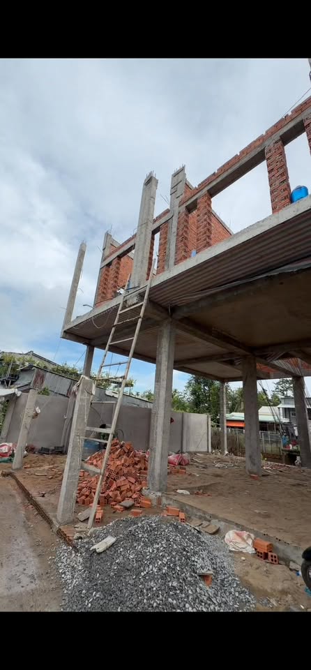 Nhà 1 trệt 1 lầu tại Bình Minh, Vĩnh Long 52m² giá 1.19 tỷ - Thiết kế Tân Cổ Điển mới 100%!