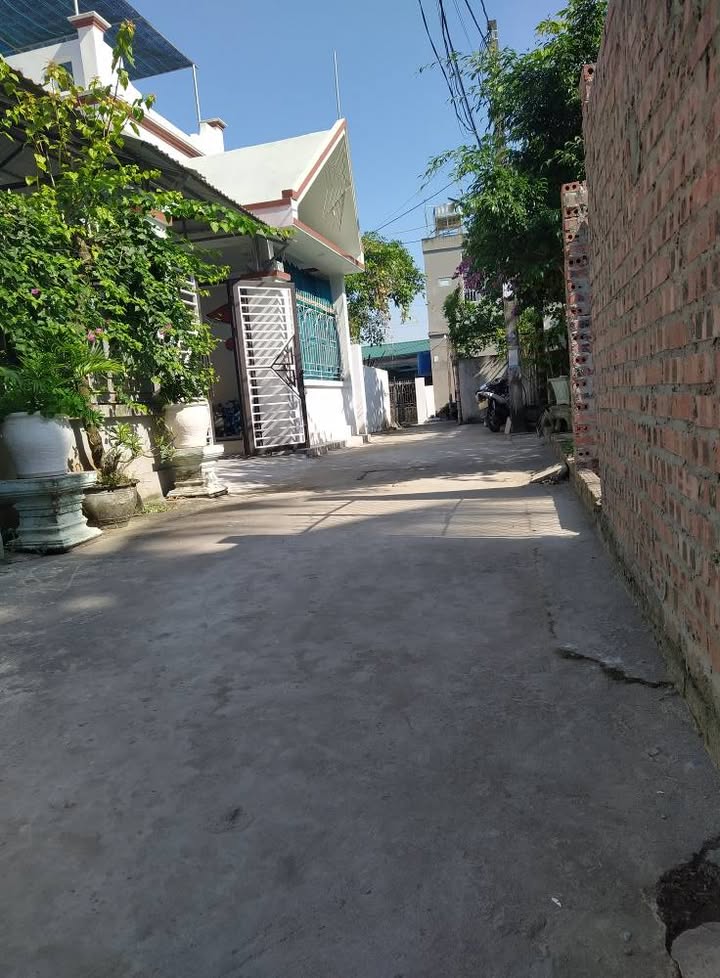 Đất Phú Xuân 72m² giá chỉ 8xx triệu - Ngõ ô tô, gần trường học!