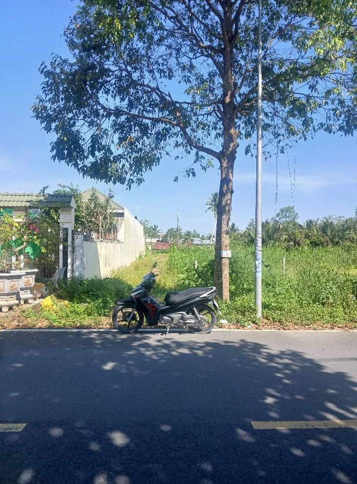 Đất nền mặt tiền đường Trương Vĩnh Nguyên, Cần Thơ - 412m² giá 2.8 tỷ - Thương lượng ngay!