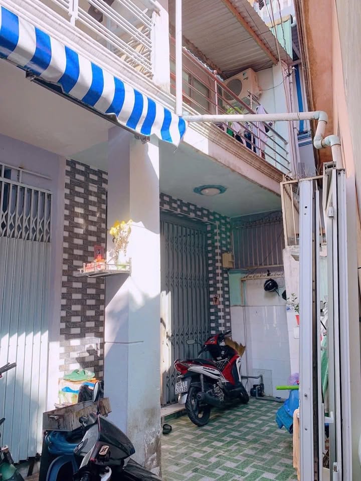 Nhà hẻm 1/ Tân Hoà Đông, Quận 6 - 4 tỷ 700 triệu - Thiết kế 3 tầng hiện đại