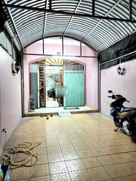 Nhà cho thuê mặt tiền hẻm kinh doanh đường Lê Văn Lương, Quận 7 - Giá 18 triệu/tháng!