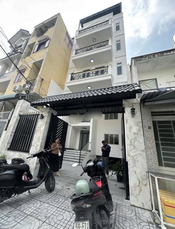 Nhà cho thuê đường số Tân Quy, Quận 7 - 4 tầng, nội thất đầy đủ giá 125 triệu/tháng