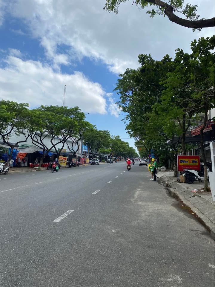 Dãy trọ 8 phòng Thanh Vinh 4 Liên Chiểu 196m² giá 4.68 tỷ - Đầu tư sinh lời ổn định!