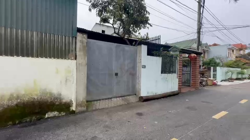 Đất tặng nhà mái bằng tại Phường Quảng Phú 100m² giá chỉ 2xx tỷ - Pháp lý rõ ràng!