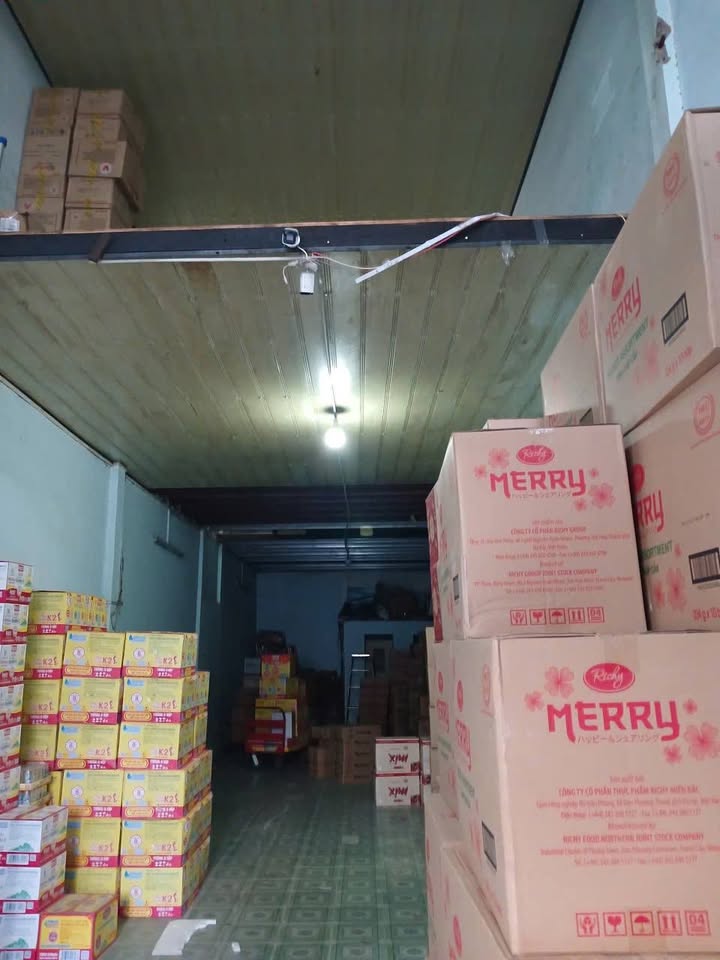 Nhà nguyên căn cho thuê tại Thái Phiên, Quận 11 - Giá 8.5 triệu, tiện làm văn phòng!