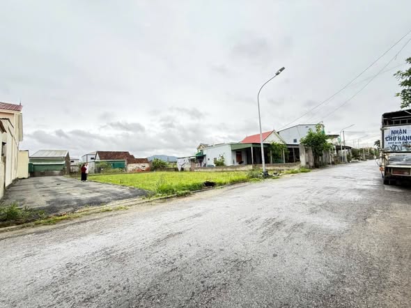 Đất Nghi Kim Vinh 100m² giá 2.9 tỷ - Lô góc siêu thoáng, kinh doanh sầm uất!