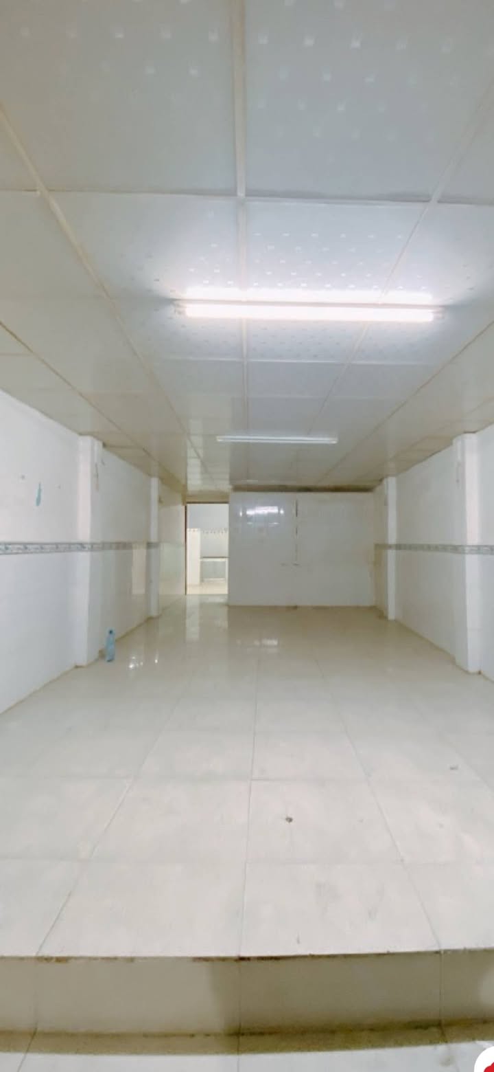 Nhà phố Đoàn Văn Bơ, Q4, 95m² giá 7 tỷ - Hẻm thông thoáng, sổ đỏ chính chủ!