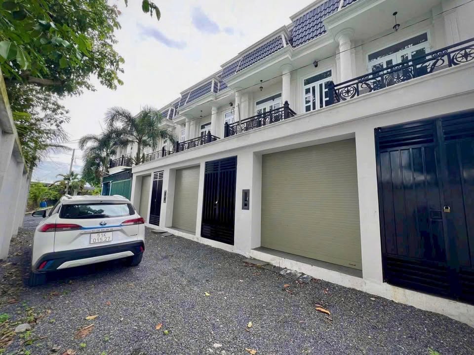 Biệt thự mini Phú Hòa Đông Củ Chi 95m² giá 2.9 tỷ - Thiết kế hiện đại, hoàn công đầy đủ!