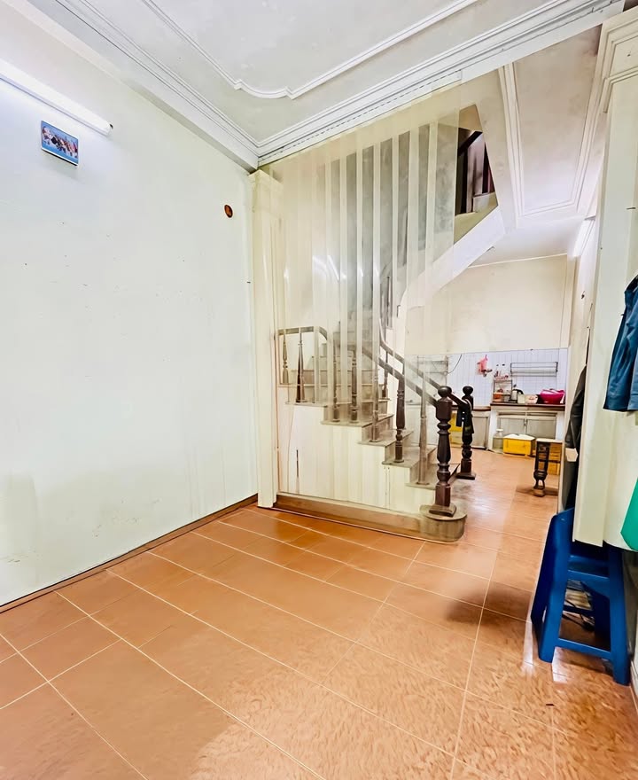 Nhà 5 tầng Xuân Đỉnh 23m² giá 4.8 tỷ - Sổ đỏ chính chủ, ngõ thông thoáng!