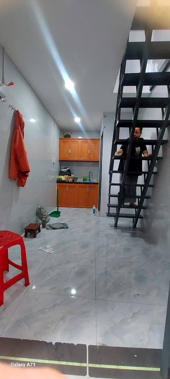 Nhà cho thuê hẻm ba gác Lạc Long Quân, quận 11, 15m² - Giá thỏa thuận hấp dẫn!