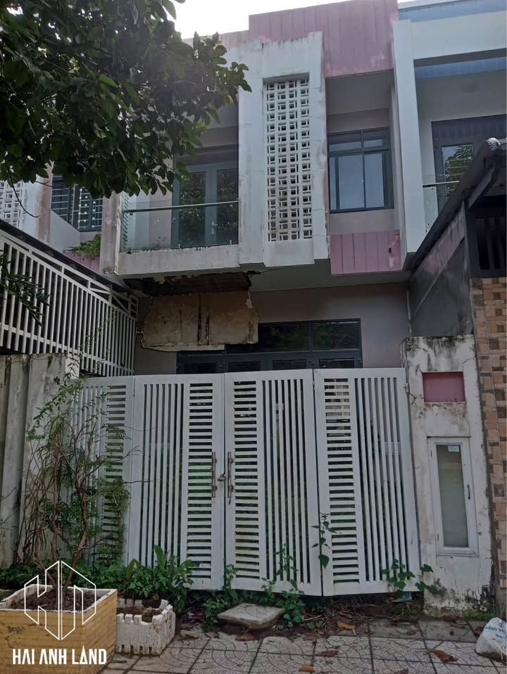 Nhà thô mặt tiền đường số 20, KĐT Phú Cường 100m² giá 2.35 tỷ - Gần nhiều tiện ích!