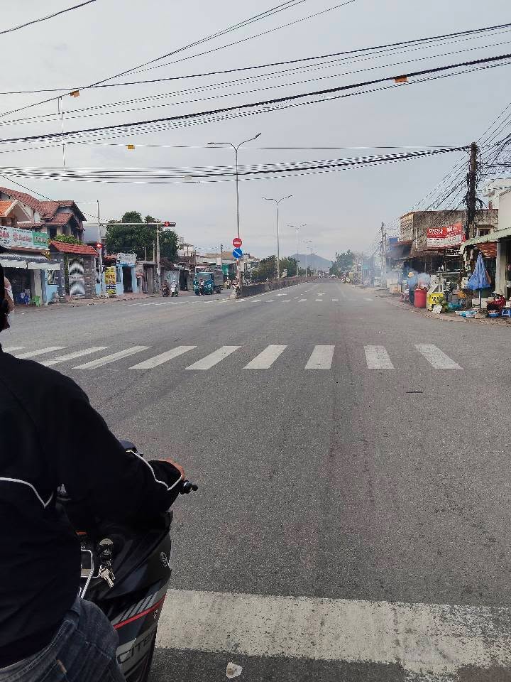 Nhà mặt tiền Quốc lộ 1A, Phú Long, 2PN - Cho thuê giá thỏa thuận