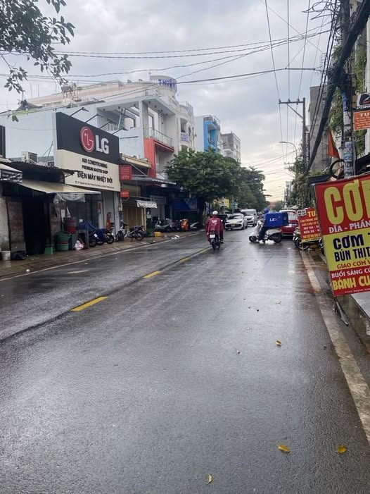 FrontHouse mặt tiền đường Tây Thạnh, Tân Phú 80m² giá 14.2 tỷ - Dòng tiền ổn định 35 triệu/tháng!