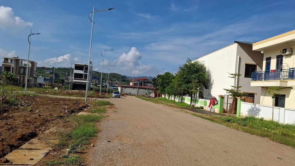 Đất nền Thảo Nguyên Mộc Châu 1100m² giá 8 tỷ - Sổ đỏ chính chủ, xây dựng tự do!