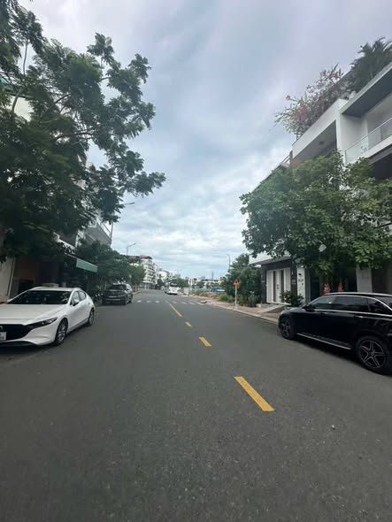 Nhà mặt tiền góc 2 mặt đường 13, KĐT Hà Quang 2 Nha Trang 142m² giá 23 tỷ - Đầu tư sinh lời lý tưởng!