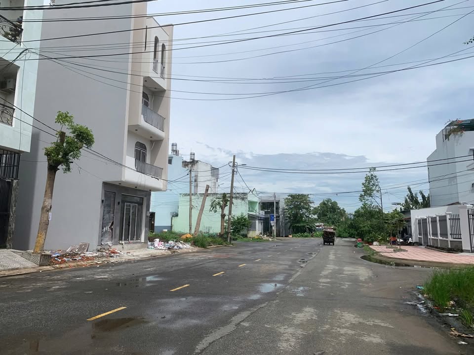 Nhà phố mặt tiền Phạm Thế Hiển, Quận 8 - Diện tích 92m² giá 6.5 tỷ - Vị trí đắc địa!