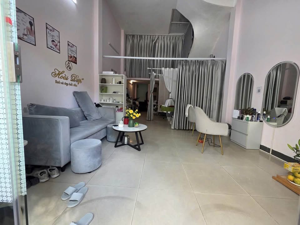 Cho thuê mặt bằng tầng 1 phố Hoàng Như Tiếp 56m² giá 6 triệu - Vị trí kinh doanh đắc địa!