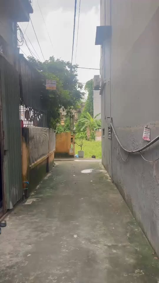 Nhà 3 tầng Kiêu Kỵ 31m² giá 3.9 tỷ - Đường ô tô thông thoáng!