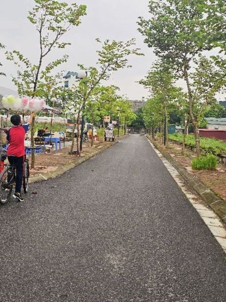 Đất đẹp Ngũ Hiệp Thanh Trì 70m² giá chỉ 5 tỷ - Gần hồ, ô tô tránh