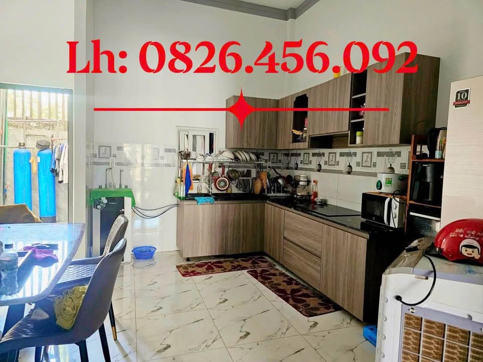 Nhà bán Tân Xuân, Đồng Xoài, Bình Phước 184m² giá thỏa thuận - Dân cư đông đúc!