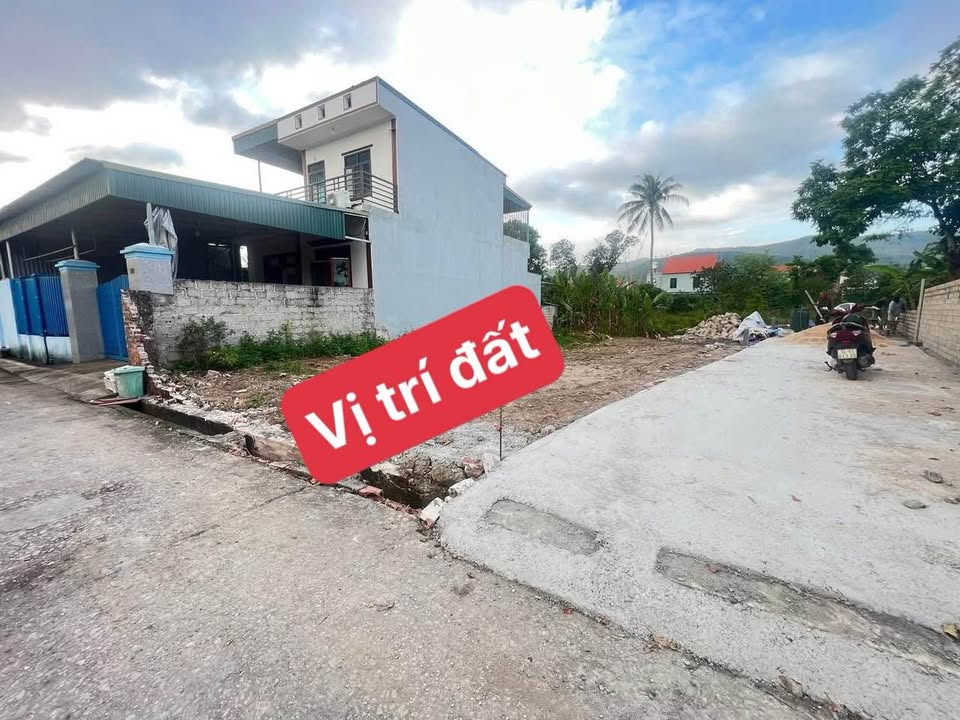 Đất lô góc Việt Hưng 74,5m² giá 900 triệu - Cơ hội đầu tư tuyệt vời!