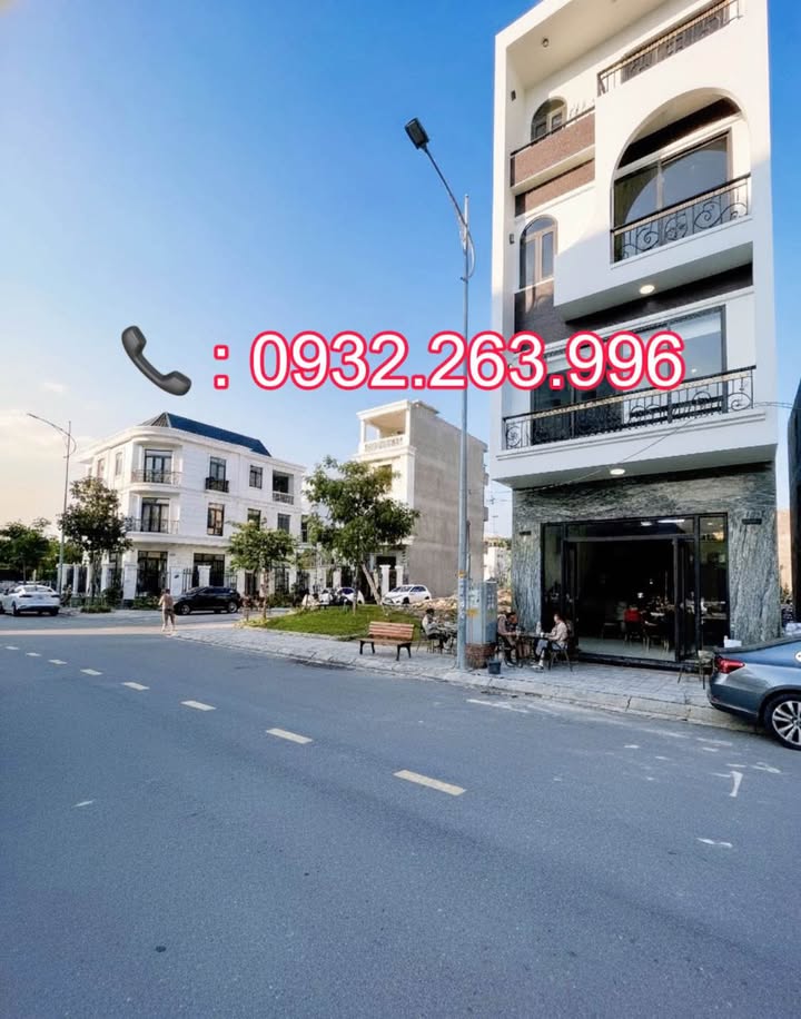 Nhà 4 tầng có thang máy tại phường Cao Thắng, Hạ Long 65m² - Giá chỉ 6 tỷ VND!