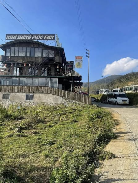 Đất thổ cư 240m² đường vào ga cáp treo Fansipan giá chỉ 4 tỷ - Cơ hội đầu tư tuyệt vời!