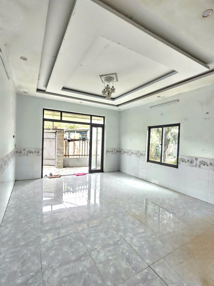 Nhà 2 tầng Đà Nẵng 70m² giá 2 tỷ - Gần biển Nguyễn Văn Cư