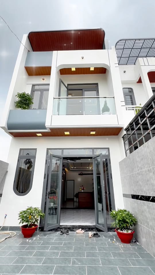 Nhà đẹp tại Mỹ Hạnh Nam, Đức Hòa 100m² giá 2.65 tỷ - Pháp lý chuẩn, vào ở ngay!