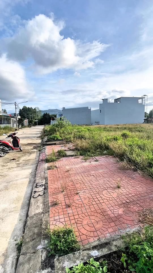 Đất nền Bùi Thị Xuân, Quy Nhơn 200m² giá chỉ 1.25 tỷ - Cơ hội đầu tư hấp dẫn!