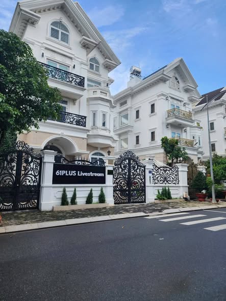 Biệt thự đơn lập Cityland Garden Hills 266m² giá 72 tỷ - Vị trí 2 mặt tiền đắc địa