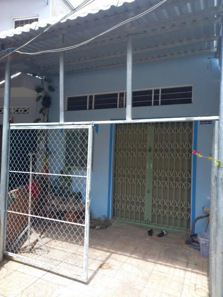 Nhà hẻm Đinh Bộ Lĩnh, Phường 4, TP Cao Lãnh, 64m² giá 700 triệu - Phù hợp cho gia đình trẻ!