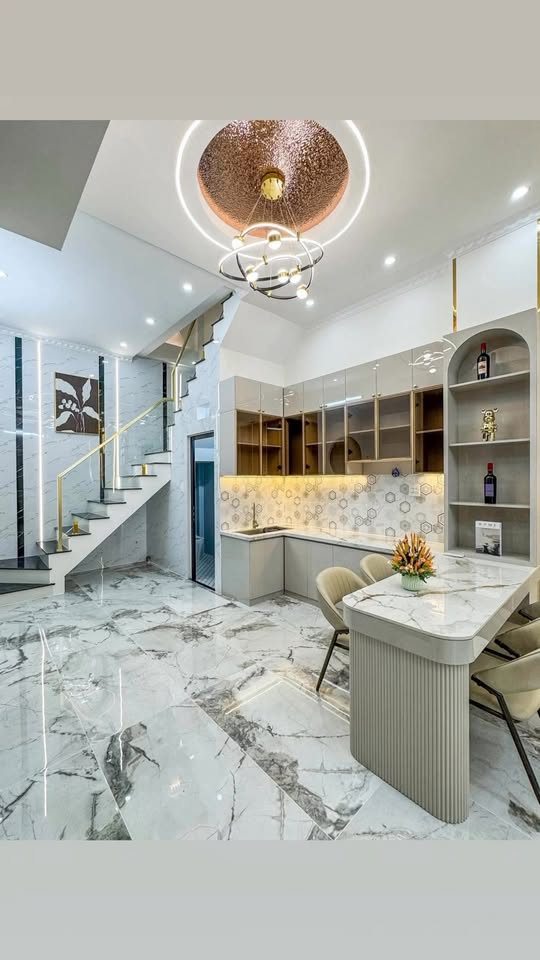 Nhà trệt lầu hẻm 11 Nguyễn Văn Linh, 40m² giá 2.59 tỷ - Chính chủ bán gấp!